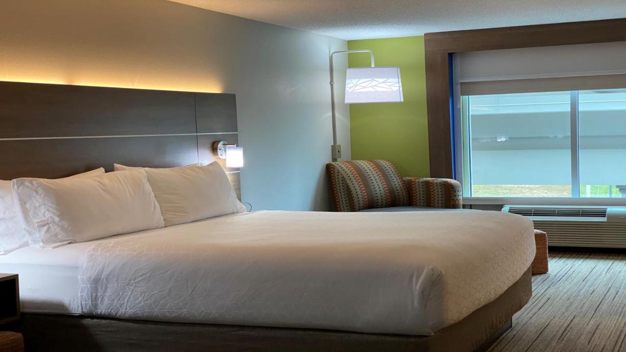 Holiday Inn Express Hotel & Suites Somerset Central By Ihg Exterior photo