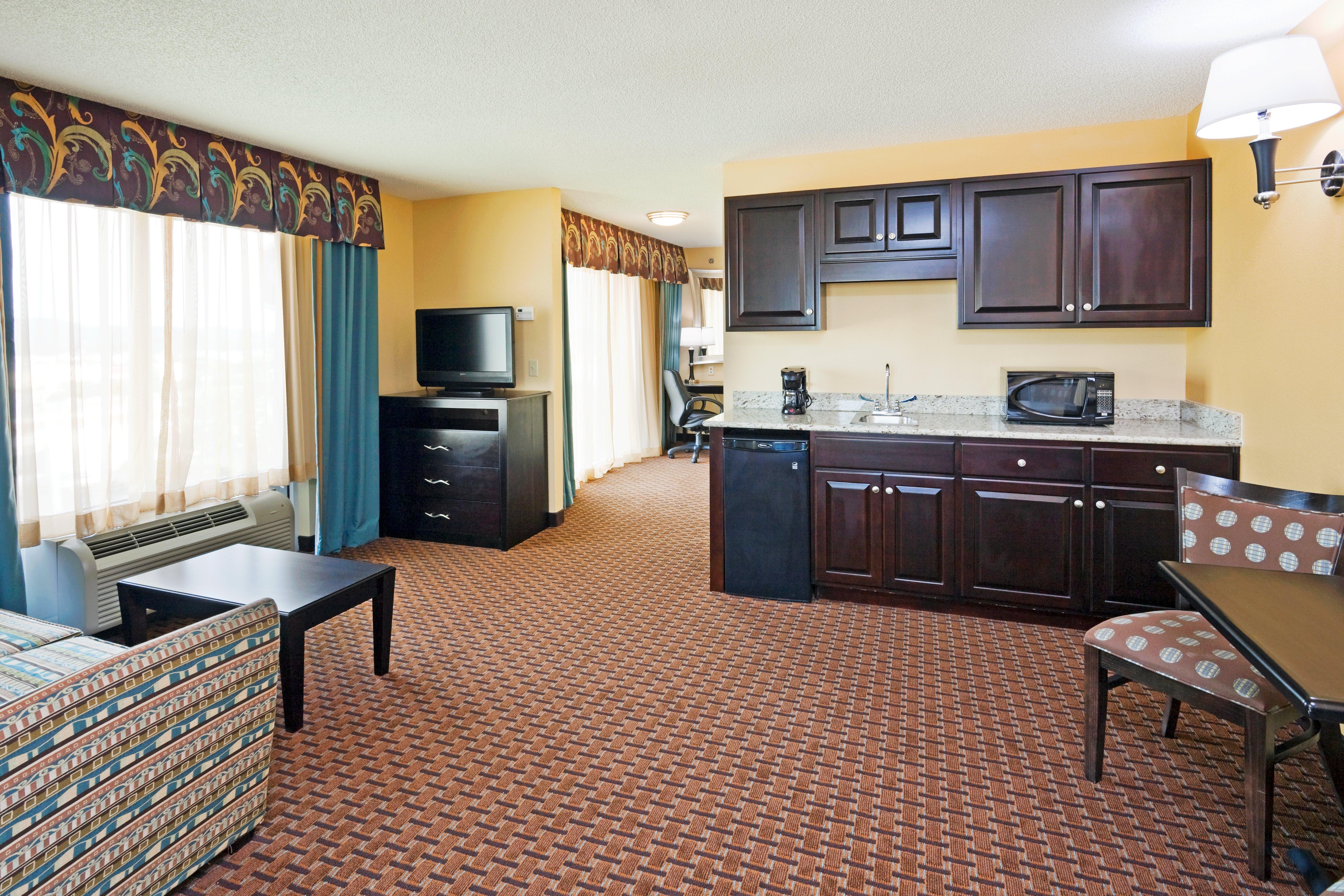 Holiday Inn Express Hotel & Suites Somerset Central By Ihg Exterior photo