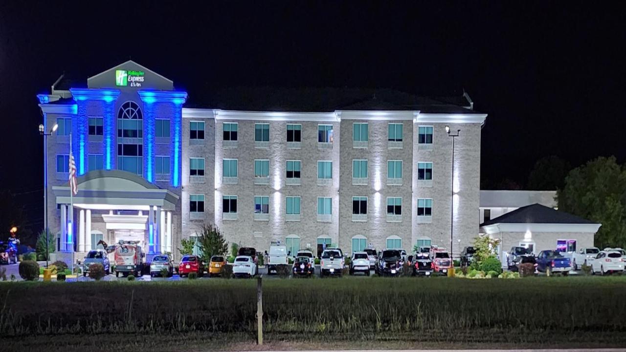 Holiday Inn Express Hotel & Suites Somerset Central By Ihg Exterior photo