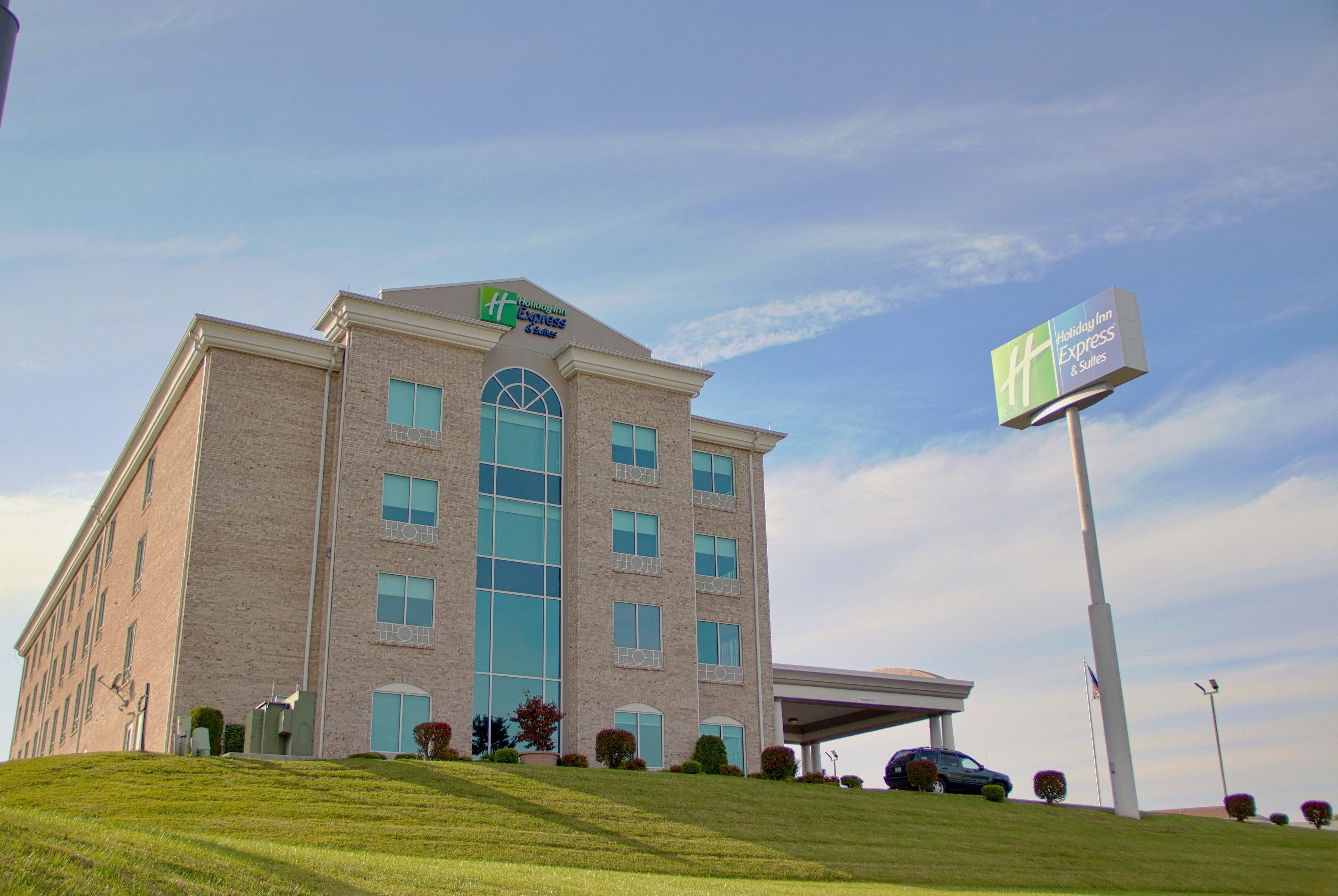 Holiday Inn Express Hotel & Suites Somerset Central By Ihg Exterior photo